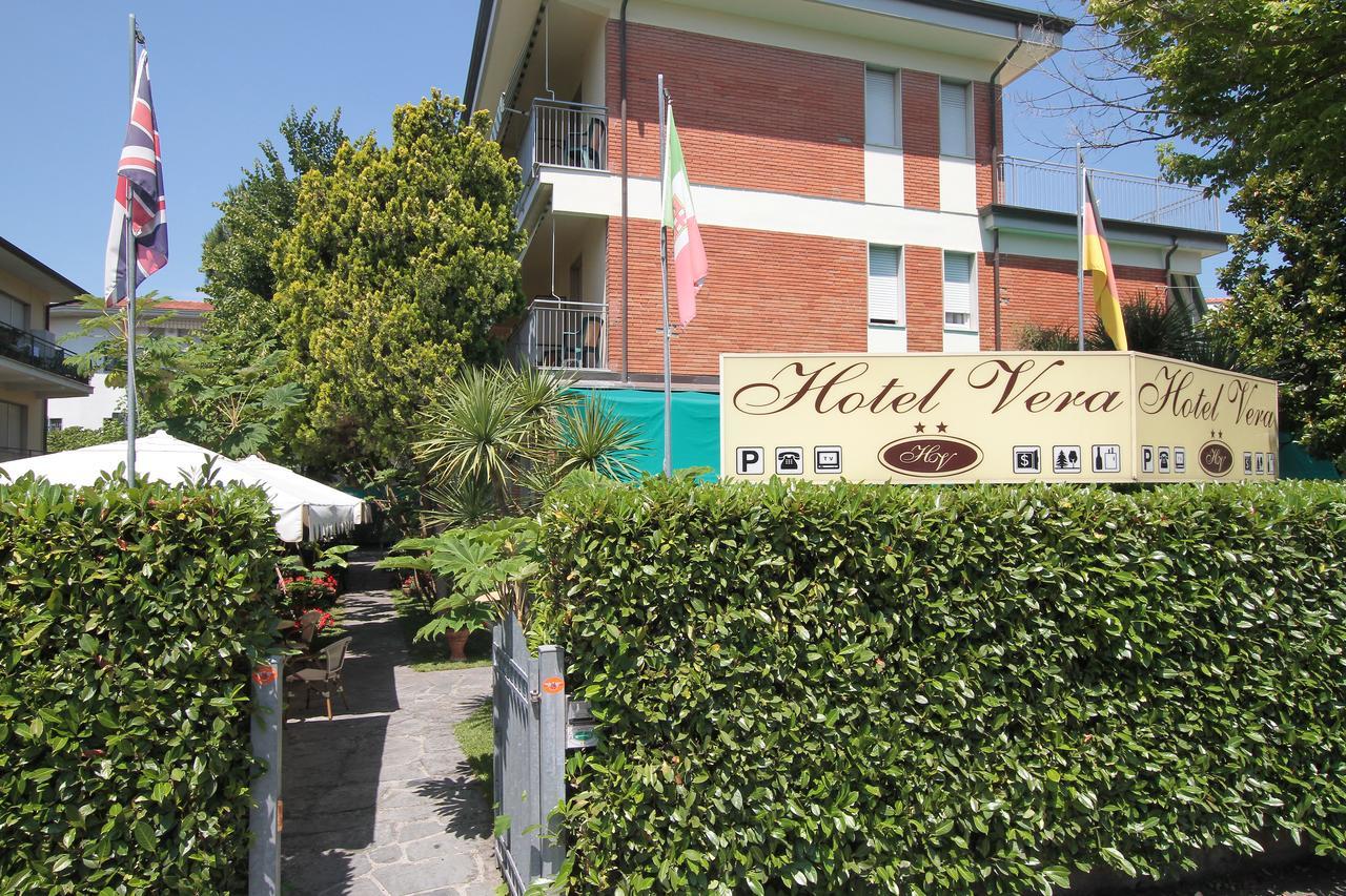 Hotel Vera Marina di Massa Exterior photo